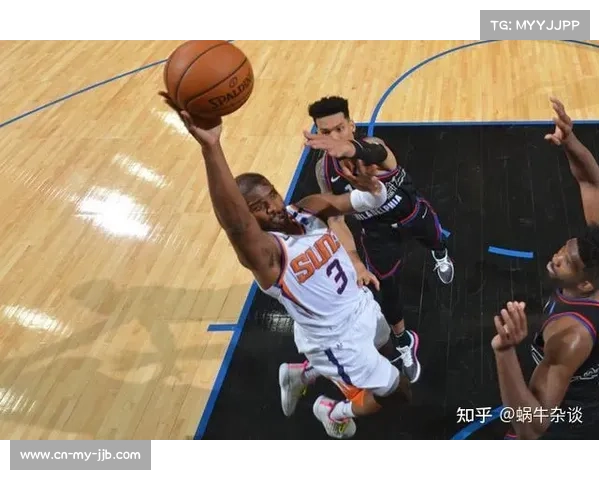 威尔逊收获个人第四座常规赛MVP奖杯,男友阿德巴约亲自颁奖 威尔逊收获个人第四座常规赛MVP奖杯,男友阿德巴约亲自颁奖